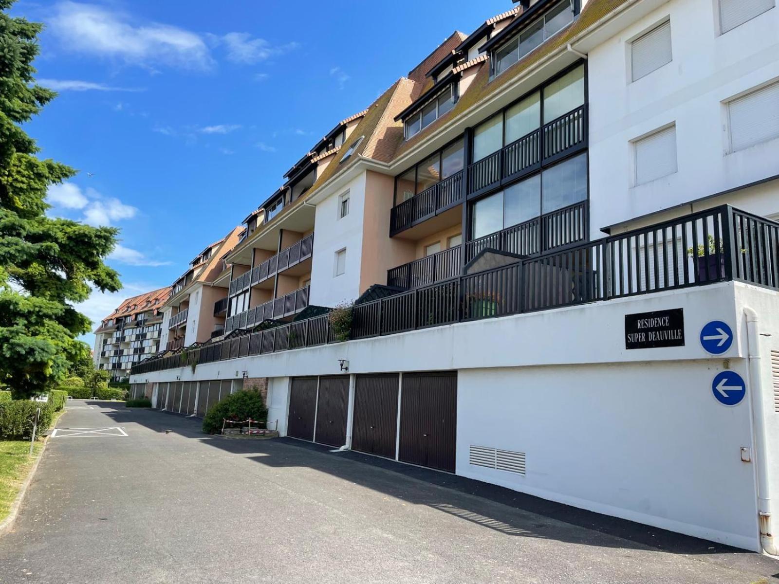 Super Deauville Appartement 2 Pieces Cosy Proche Plage Plein Sud Villers-sur-Mer Eksteriør billede